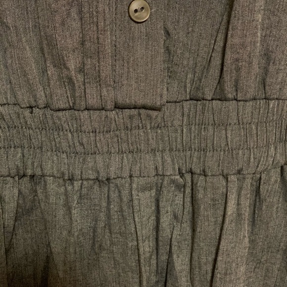 Sleeveless Romper - Picture 5 of 5